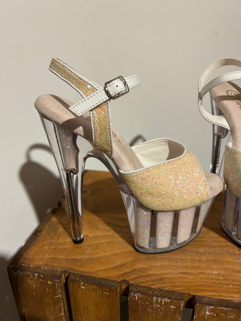 Pleaser Adore 710UVG Iridescent Glitter Clear Platform Heels 6 Rave Pole Shoes